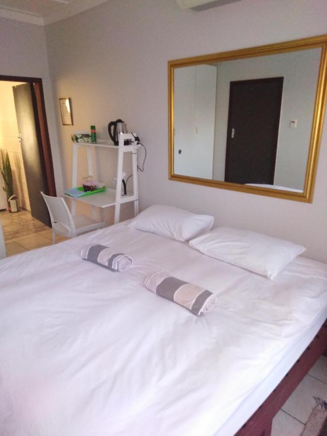 Xenia Bed & Breakfast Windhoek Exterior foto