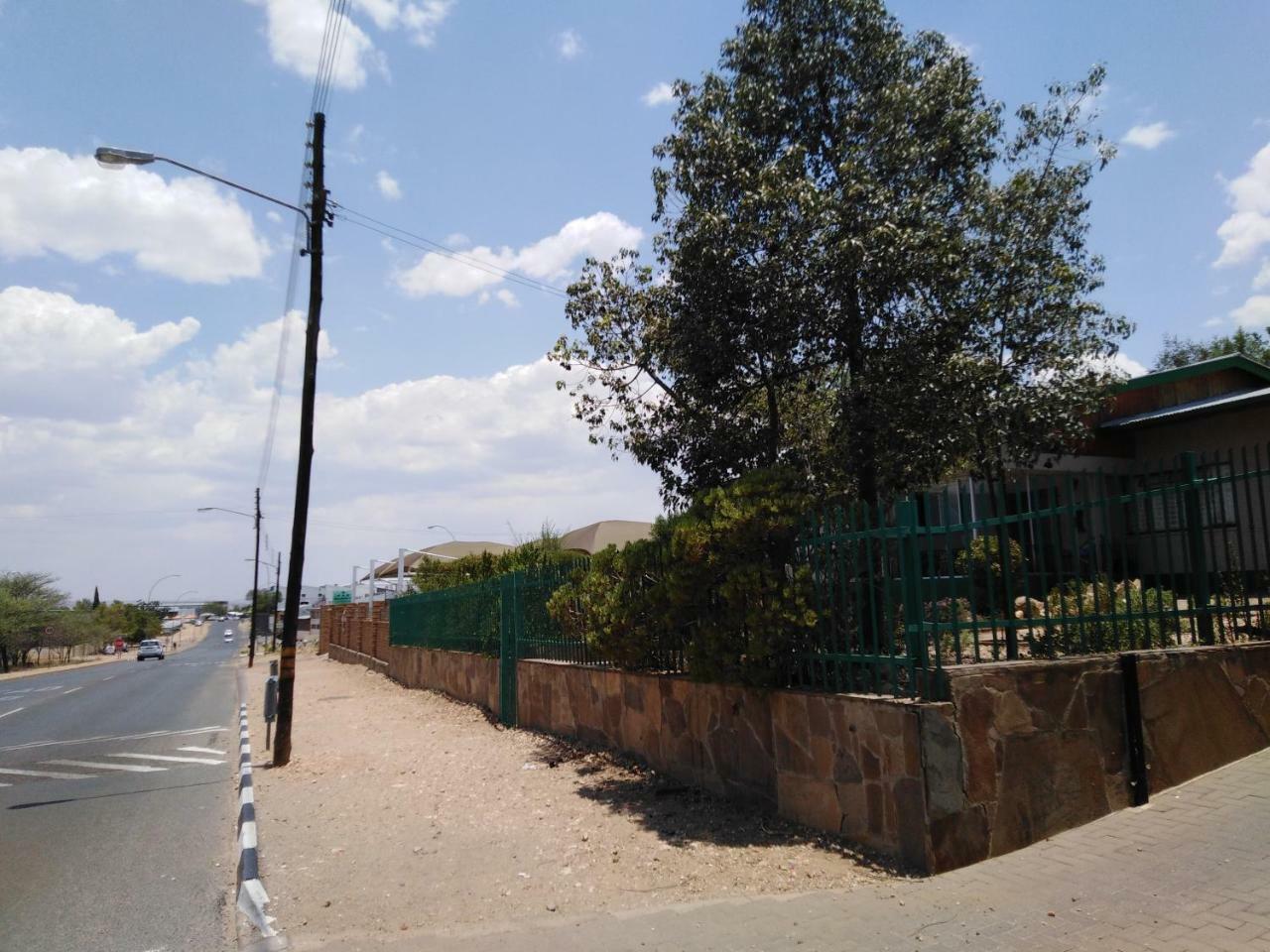 Xenia Bed & Breakfast Windhoek Exterior foto